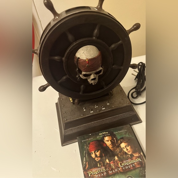Pirates of the Caribbean dvd player and movie opened but never used - Picture 1 of 1